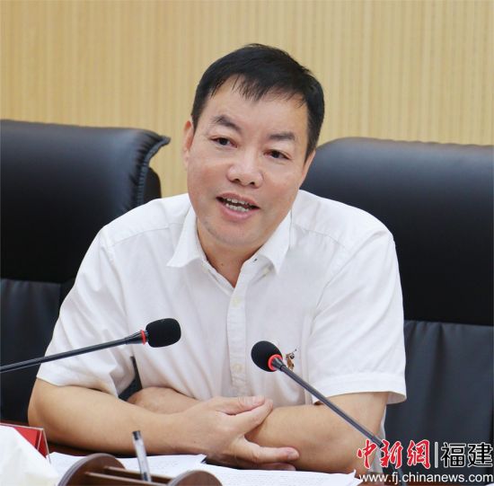 　　寧德市政協(xié)副主席程樹平講話。 林榕生 攝